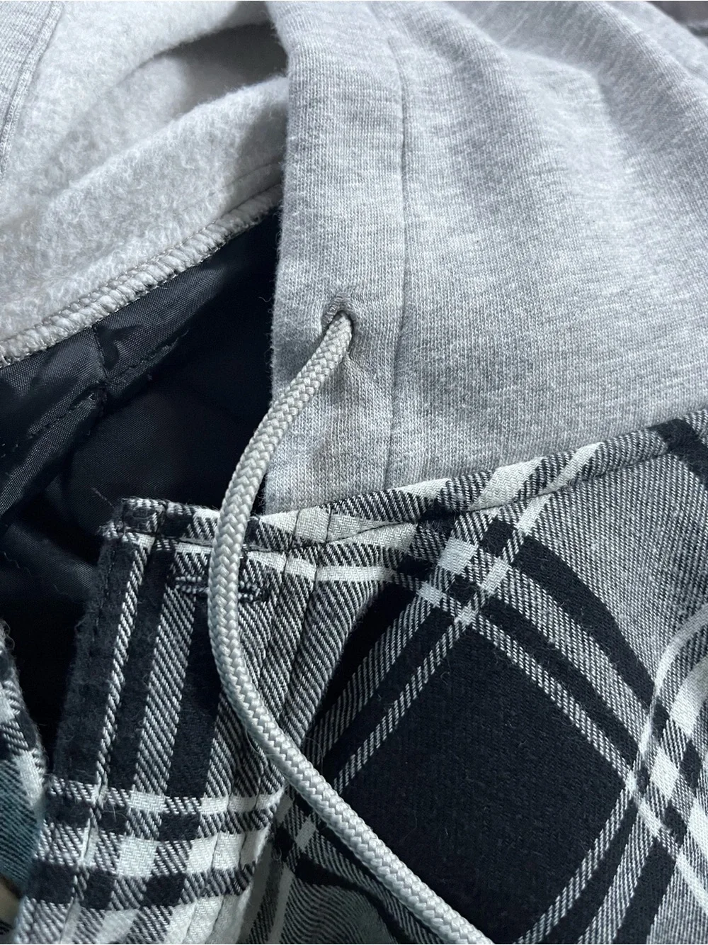 Wrangler Men's Black & White Plaid Hooded Flannel Shacket, M